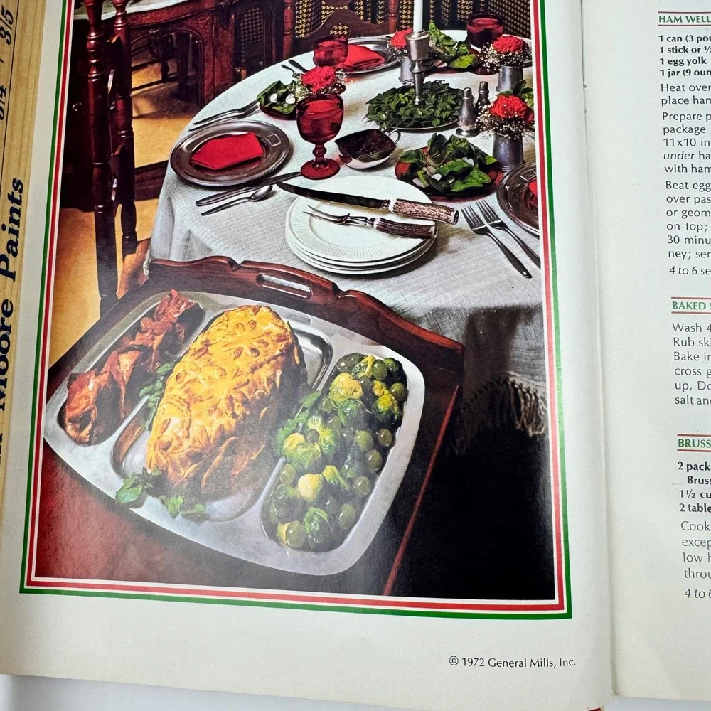 Vintage 1972 Betty Crocker's Cookbook Hardcover Golden Press Holiday red pie